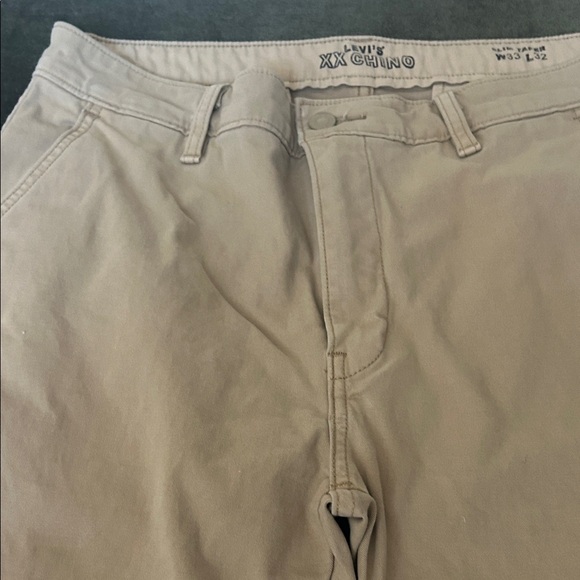 Bundle of Levi's Men's XX Chino slim taper chinos. - Picture 9 of 16